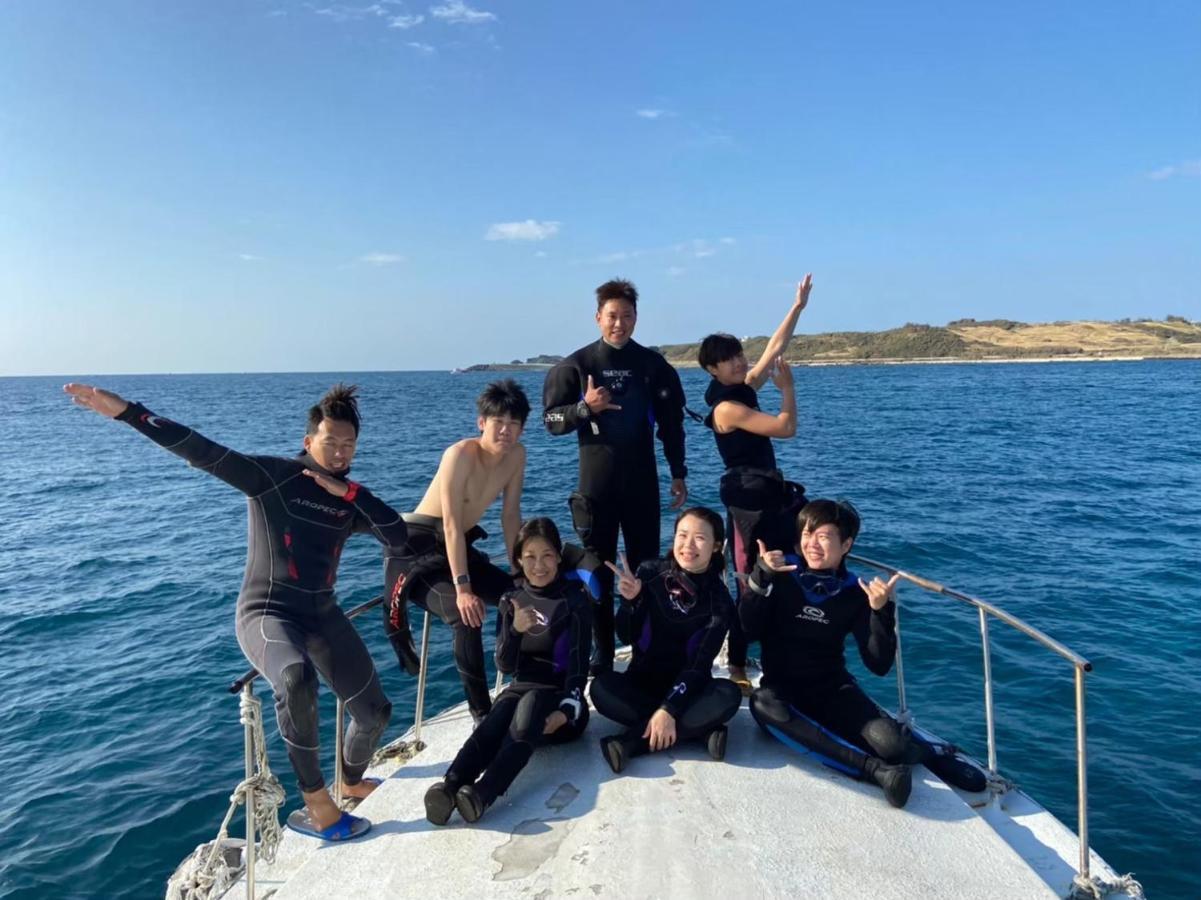 Bed and Breakfast 藍洞潛水Blue Hole Dive Center à Heng-ch'un Extérieur photo