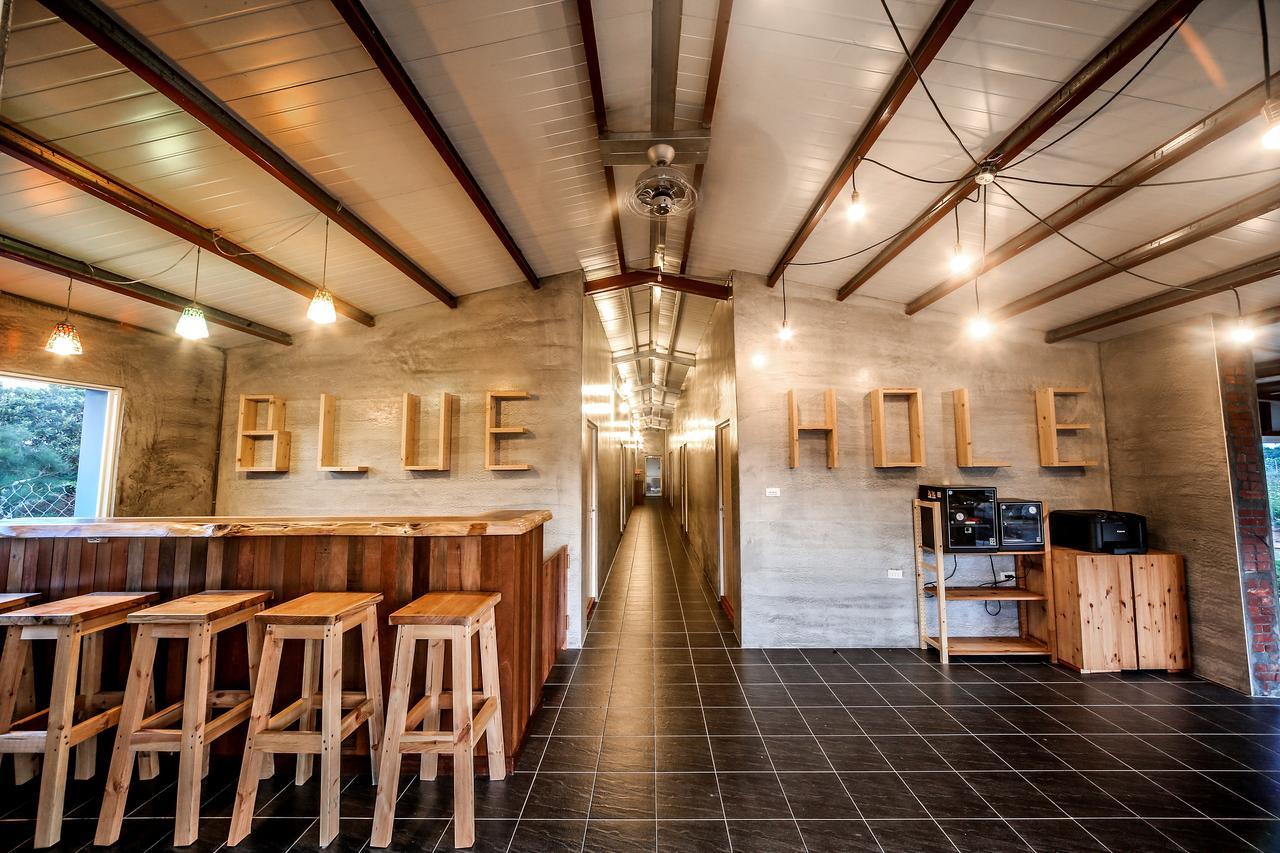 Bed and Breakfast 藍洞潛水Blue Hole Dive Center à Heng-ch'un Extérieur photo