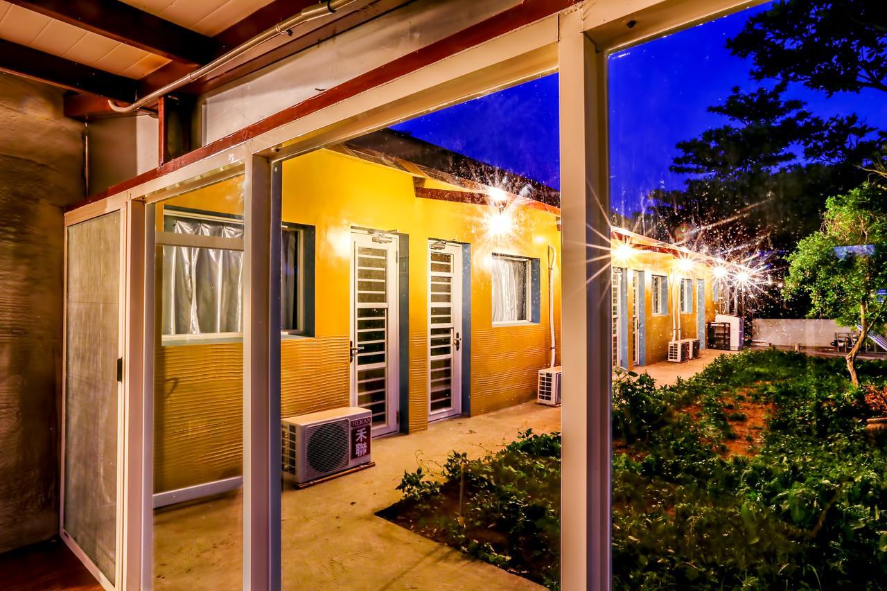 Bed and Breakfast 藍洞潛水Blue Hole Dive Center à Heng-ch'un Extérieur photo