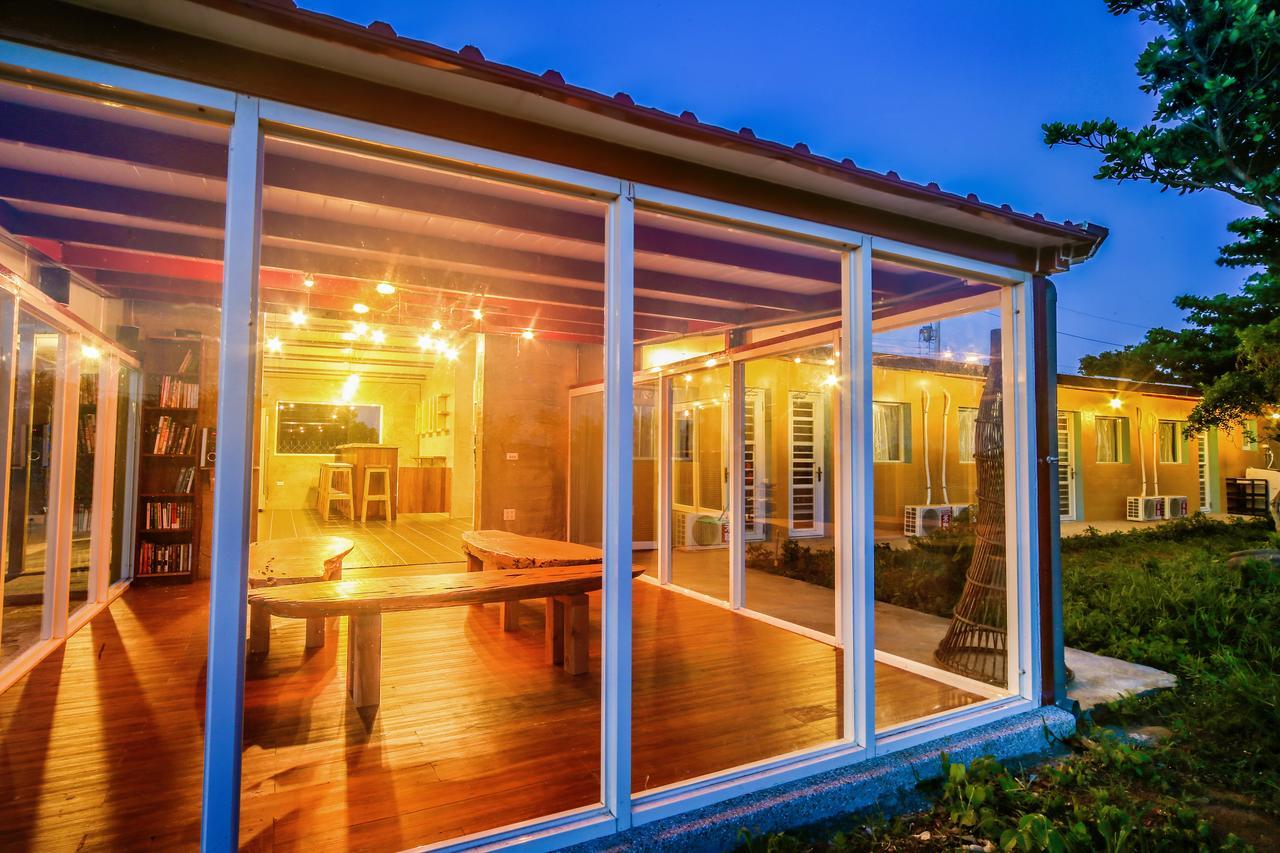 Bed and Breakfast 藍洞潛水Blue Hole Dive Center à Heng-ch'un Extérieur photo