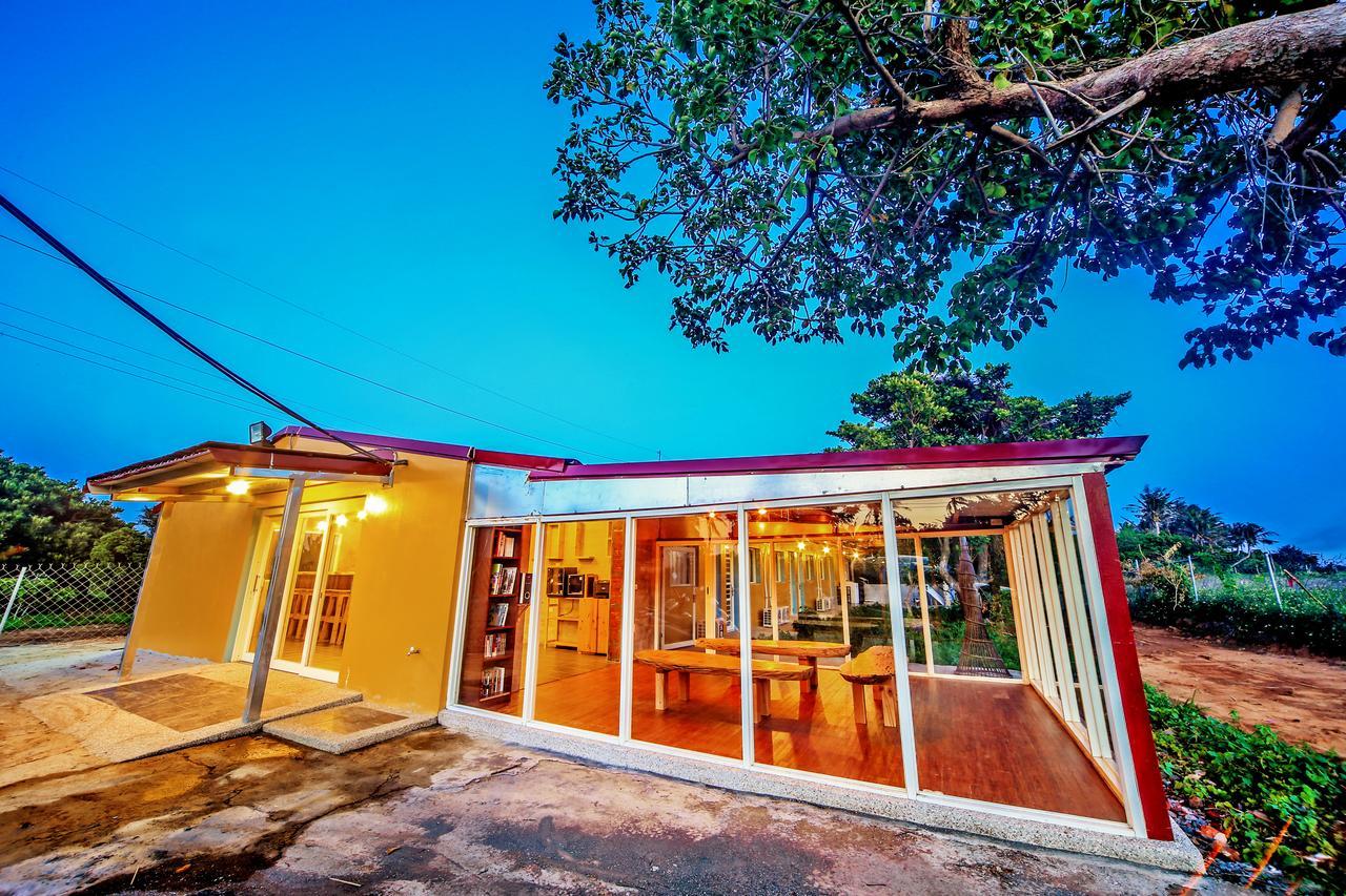 Bed and Breakfast 藍洞潛水Blue Hole Dive Center à Heng-ch'un Extérieur photo